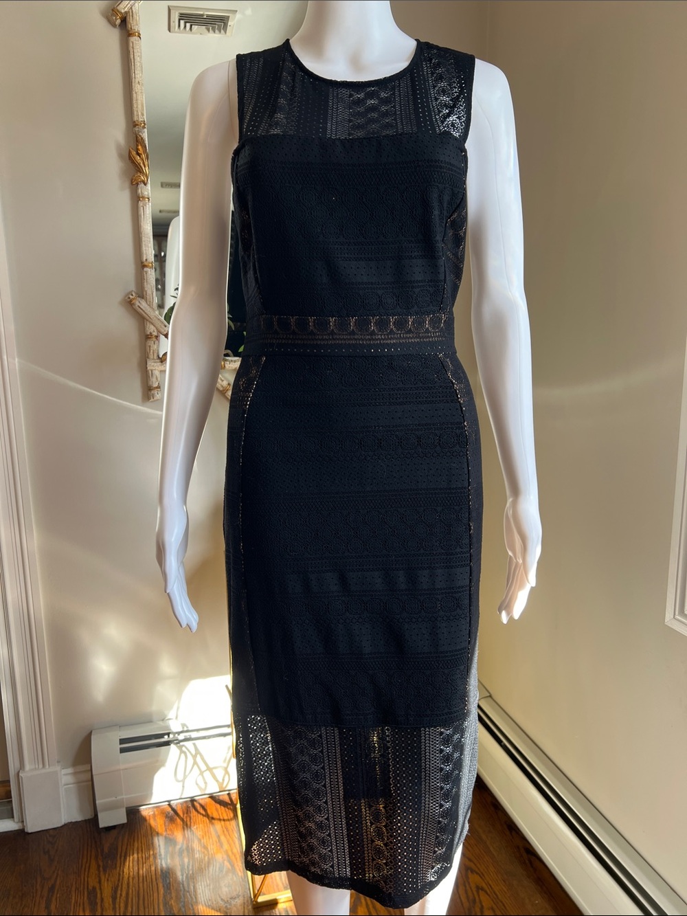 BCBGMaxAzria Black Sleeveless Lace Sheath Dress